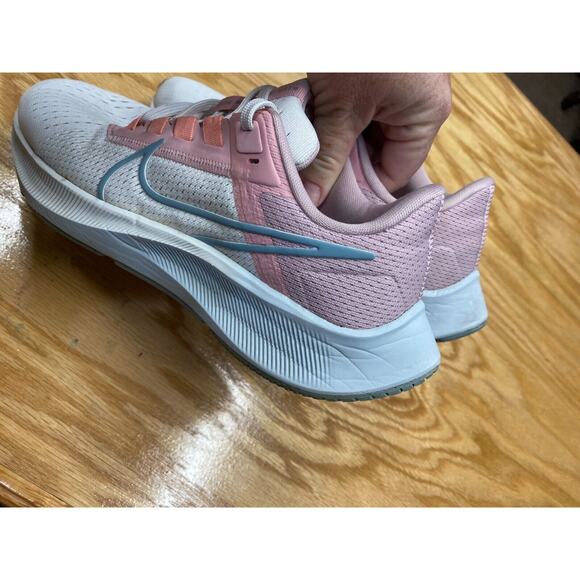 Nike Air Zoom Pegasus 38 Sneaker Women 8 White Pink Running Shoes CW7358-103 S25 - Picture 5 of 12